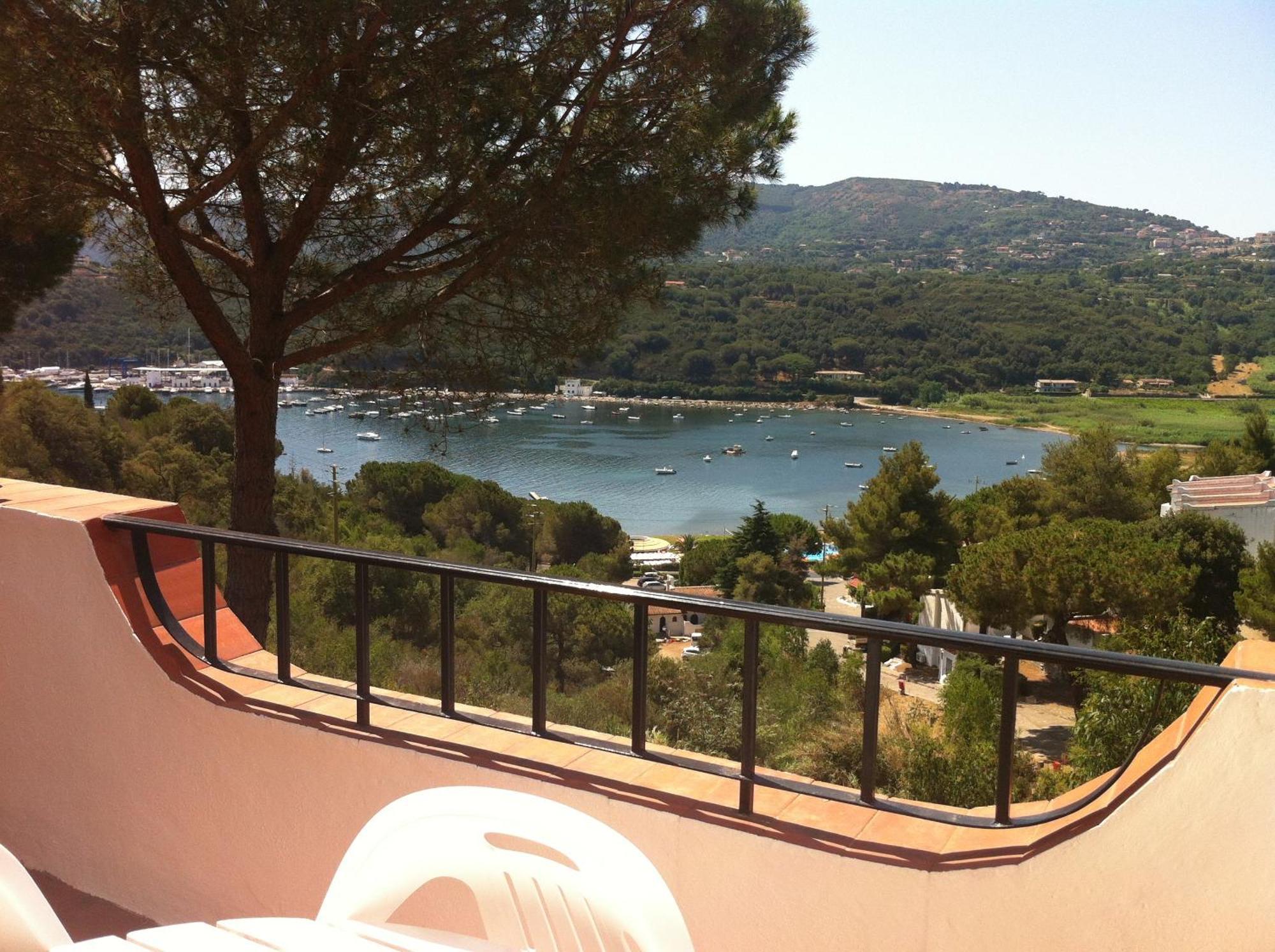 Hotel Cala Di Mola Porto Azzurro Exterior photo